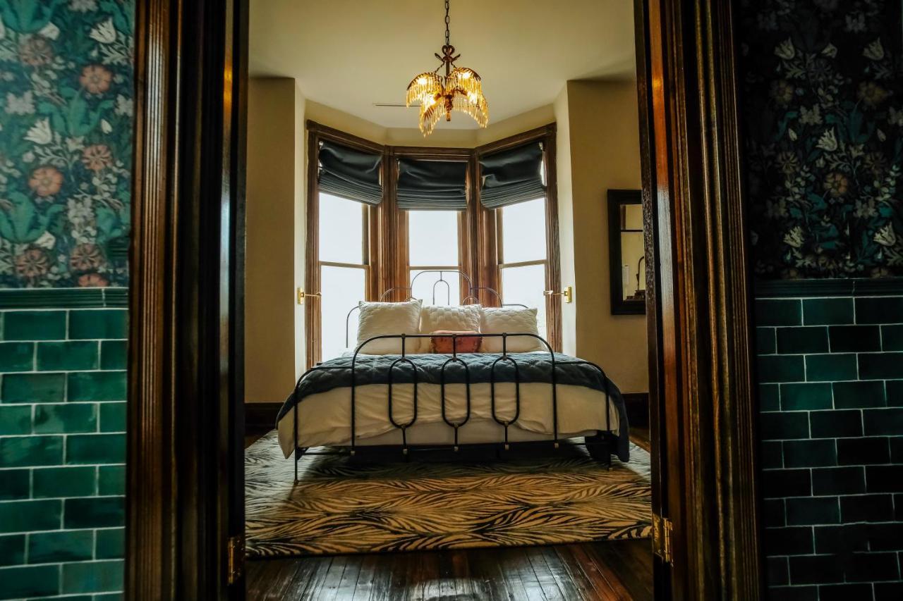 Villa Henrie House I Luxury 4Br Downtown Historic Gem With Library & Patio à Nashville Extérieur photo