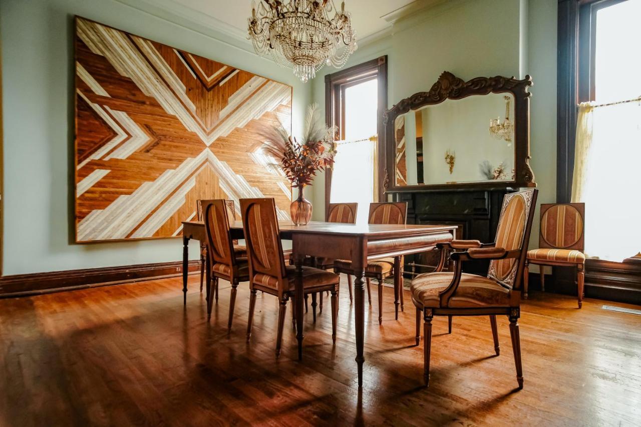 Villa Henrie House I Luxury 4Br Downtown Historic Gem With Library & Patio à Nashville Extérieur photo