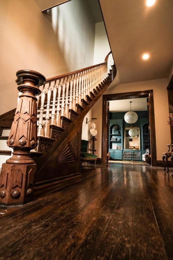 Villa Henrie House I Luxury 4Br Downtown Historic Gem With Library & Patio à Nashville Extérieur photo